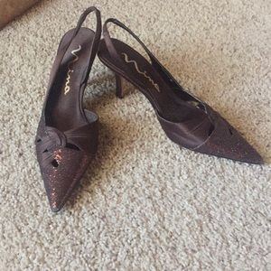 Nina mocha glitter pump